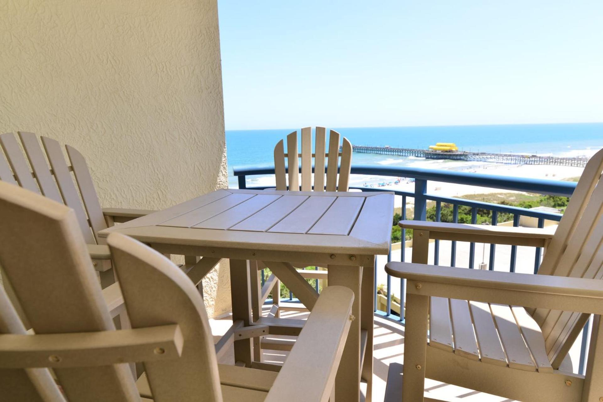 Ocean Pier View At Famous Kingston Holiday home